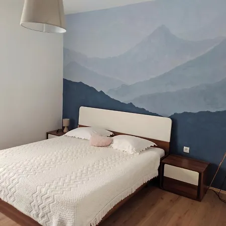 Modern With 3 Bedrooms