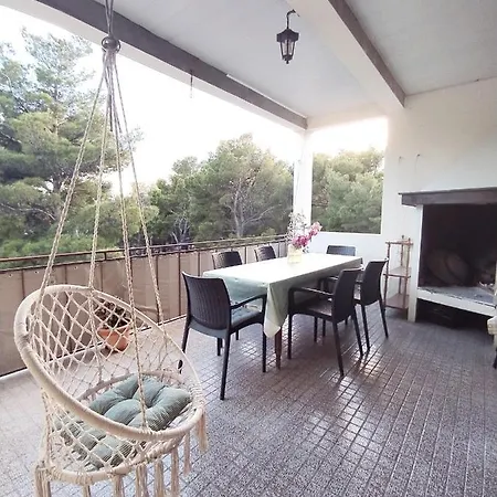 Modern With 3 Bedrooms Apartment